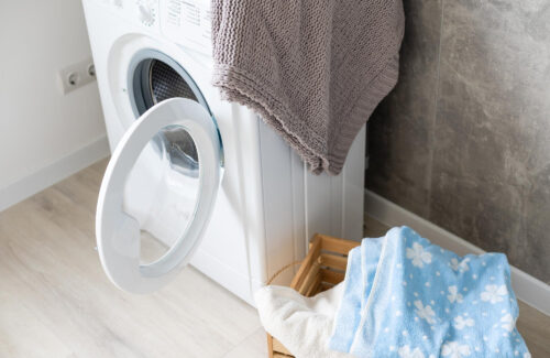 contemporary-luxury-laundry-brand-new-apartment-white